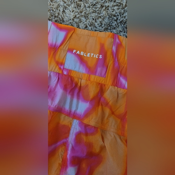 Fabletics shorts - Picture 2 of 4